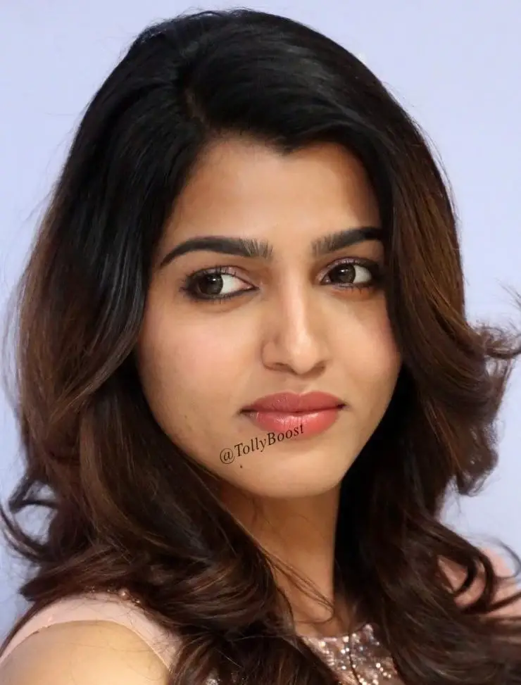 Indian Model Sai Dhanshika Face Closeup Gallery